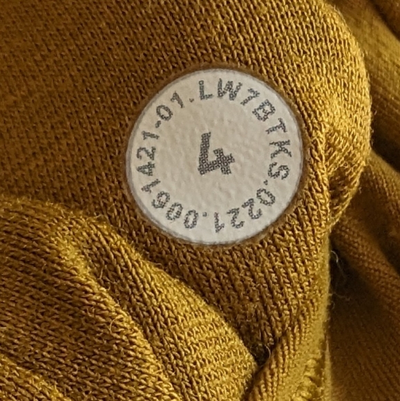 Lululemon Align High Rise Bike Shorts  8" Gold Spice - Picture 4 of 4